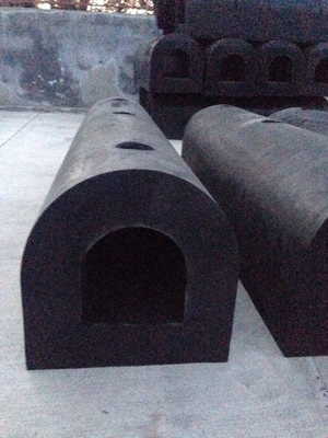 D आकार PNEUMATIC RUBBER FENDER कम रखरखाव और आसान स्थापना
