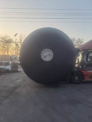 टक्कर से बचने के लिए फोम से भरा फेंडर ठोस ईवीए संरचना बंदरगाहों में उपयुक्त है