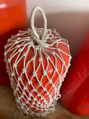 पॉलियूरेथेन फोम और रबर फोम से भरे फेंडर्स को टक्कर से बचने और प्रभाव संरक्षण में सुधार करने के लिए डिज़ाइन किया गया है