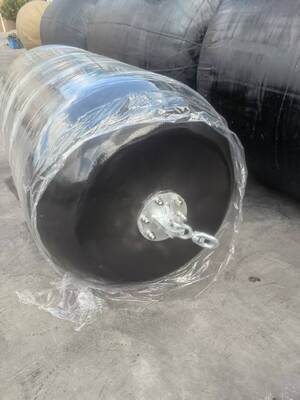 24 महीने की अवधि फोम से भरे हुए फेंडर D3.0m X L5.0m विक्षेपण 60 प्रतिशत टिकाऊ समुद्री डॉक सुरक्षा समाधान