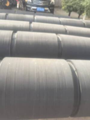 कम रखरखाव वाले टगबोट रोलर फेंडर ऊंचाई 200 मिमी 450 मिमी रखरखाव लागत कम करने और टगबोट सुरक्षा बढ़ाने के लिए डिज़ाइन किए गए